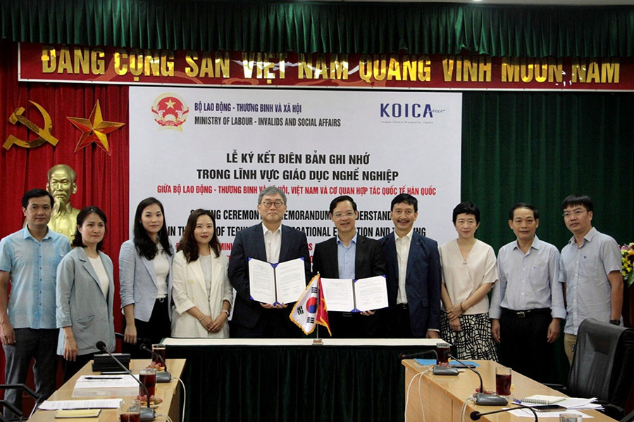 Quan hệ hợp tác của Việt Nam và Hàn Quốc trong lĩnh vực Giáo dục nghề nghiệp